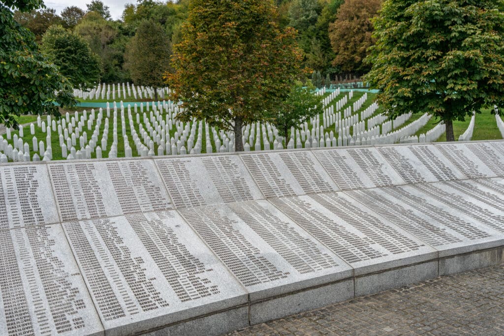 Vista su un cimitero